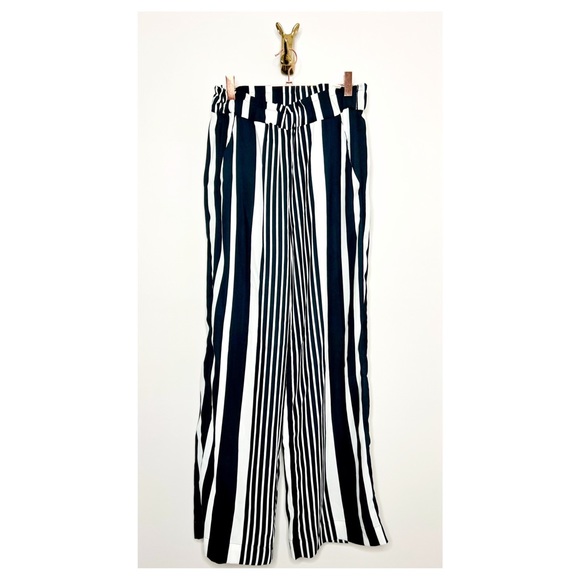 H&M Black & White Striped Pull On Wide Leg Pants - Picture 2 of 7